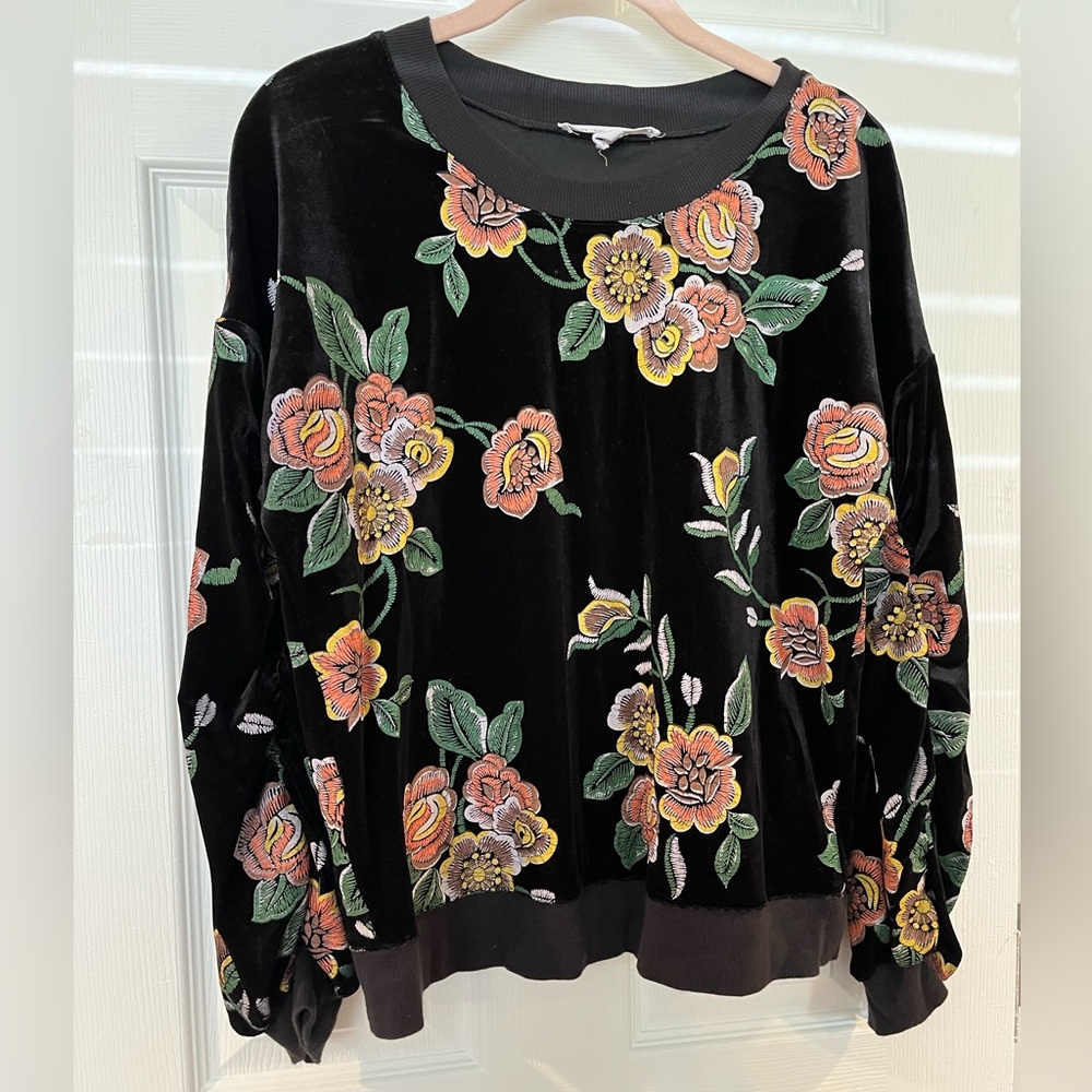 BCBGeneration Velvet Top